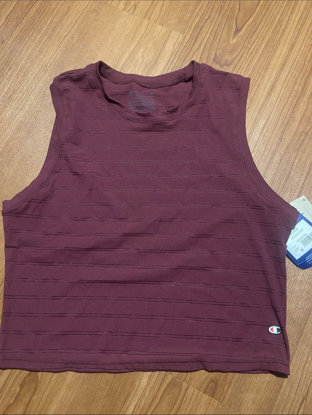 3/$15. NWT Champion crop top L